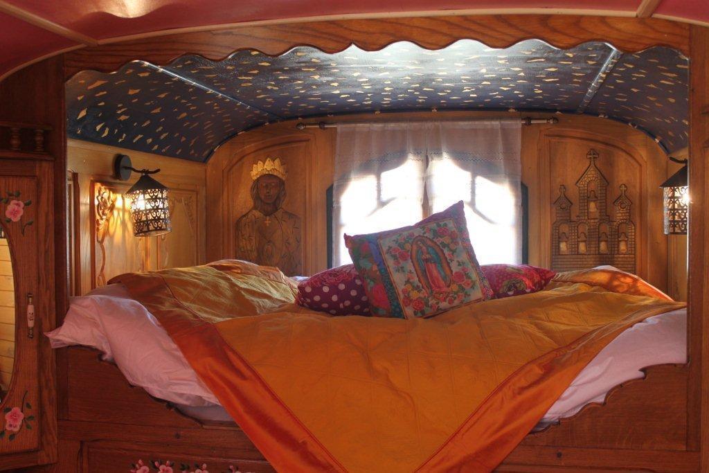 Bed and Breakfast La Roulotte "Les Saintes" Номер фото
