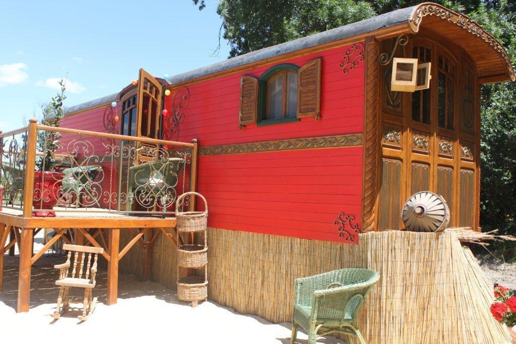 Bed and Breakfast La Roulotte "Les Saintes" Екстер'єр фото