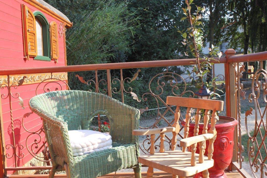 Bed and Breakfast La Roulotte "Les Saintes" Номер фото